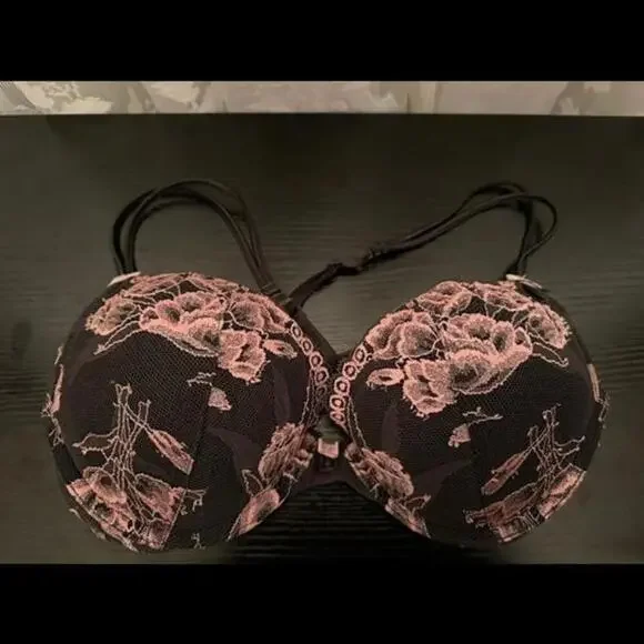 Sultry Black Lace Overlay Bra - Picture 1 of 3